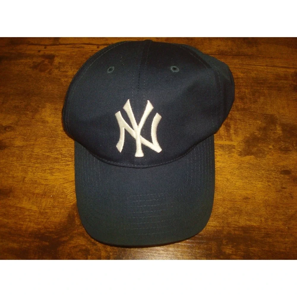 NEW YORK YANKEES  TWINS  SNAPBACK 90S LOGO‎   HAT CAP VINTAGE DEADSTOCK H4